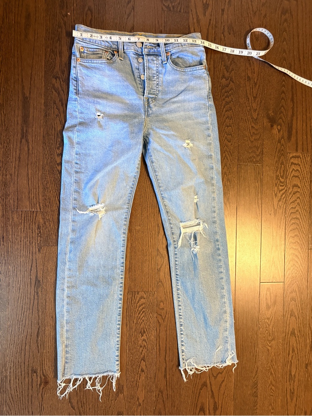 Levi’s Wedgie Straight High-Rise Light Blue Distressed Jeans for Women